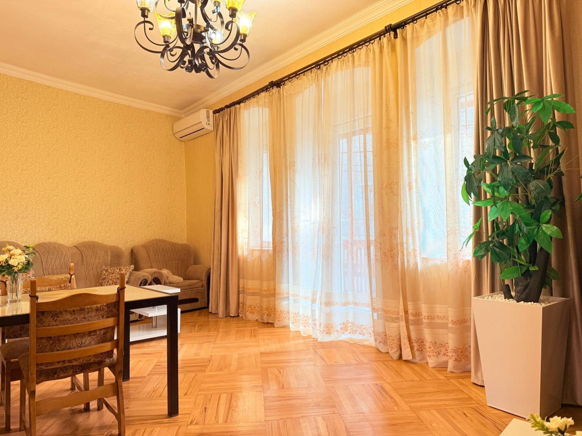 Tamuna apartment Tbilisi Bagian luar foto